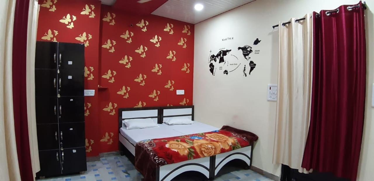 Blue Eye Backpackers Hostel Amritsar Extérieur photo